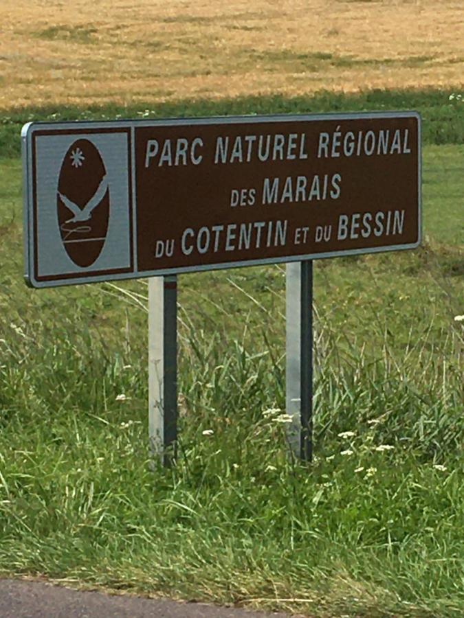 Willa La Cricque Cricqueville-en-Bessin Zewnętrze zdjęcie